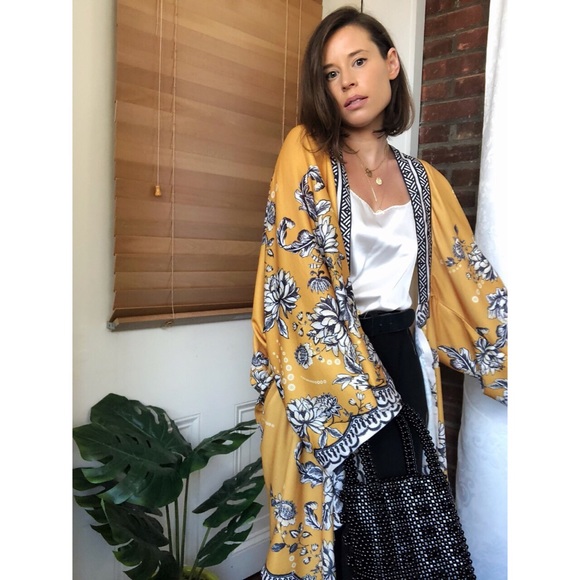 Last✨🆕Kaya Mustard Yellow Floral Kimono Cardigan - Picture 6 of 7